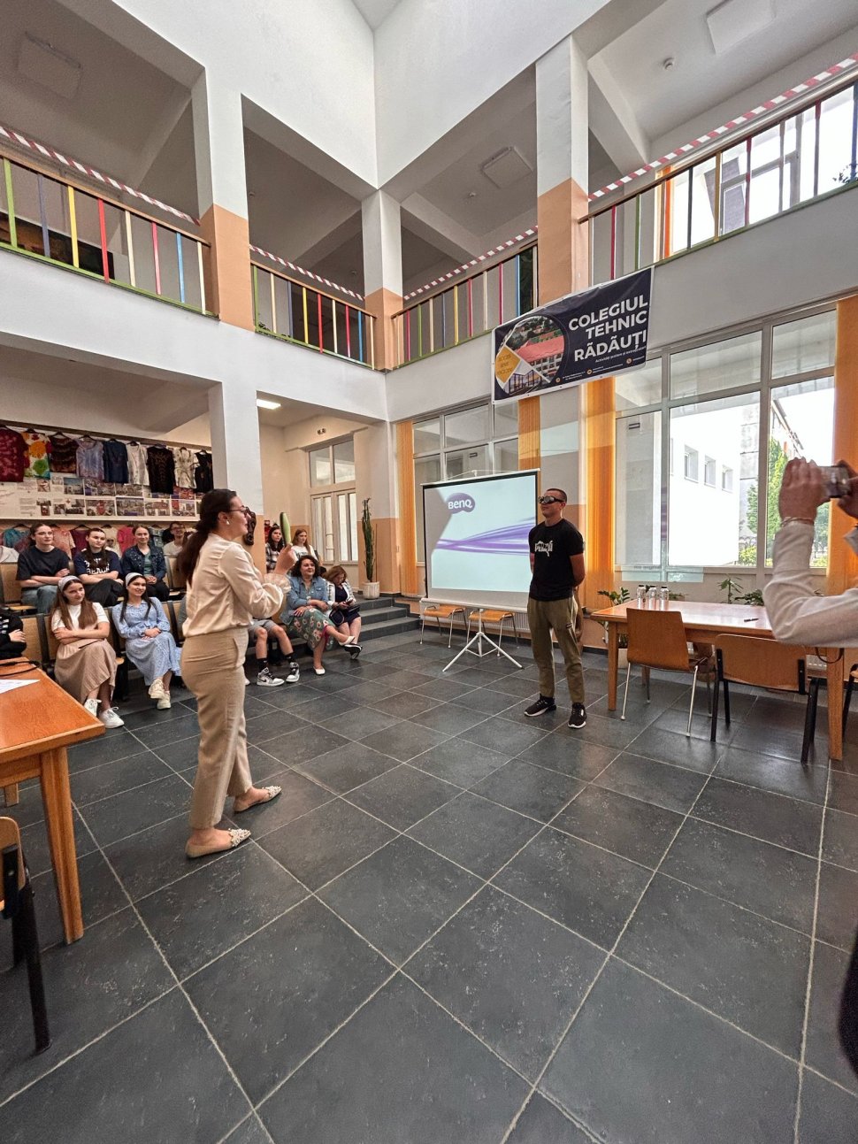 Elevii rădăuțeni informați despre efectele consumului de droguri 246