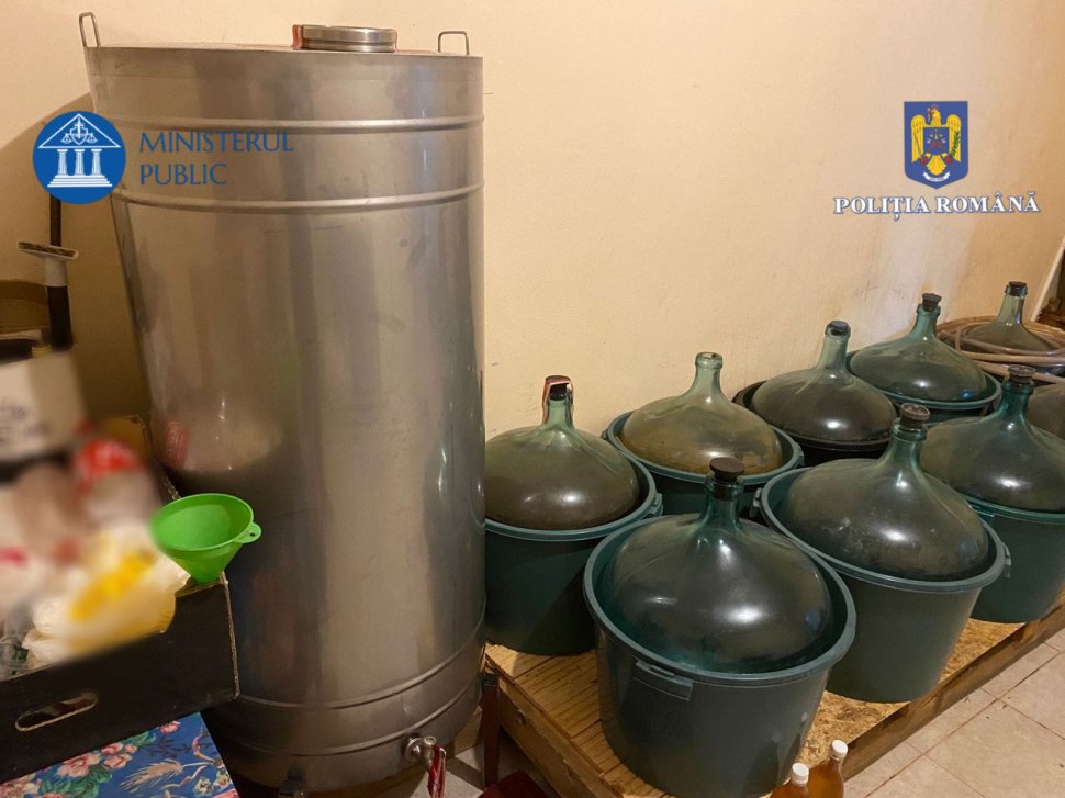 Polițiștii dorneni au efectuat percheziții în județul Vrancea 296