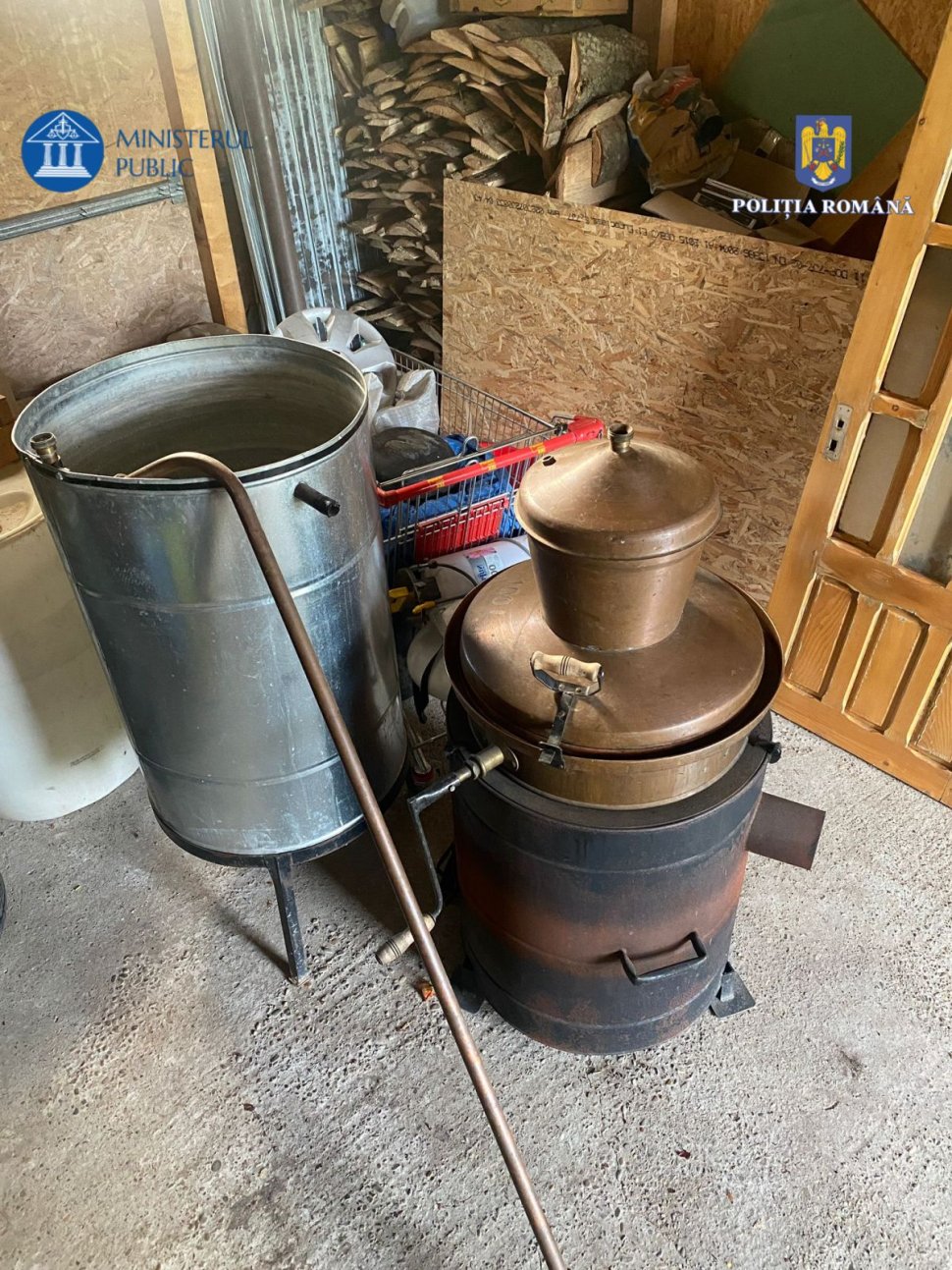 Polițiștii dorneni au efectuat percheziții în județul Vrancea 297