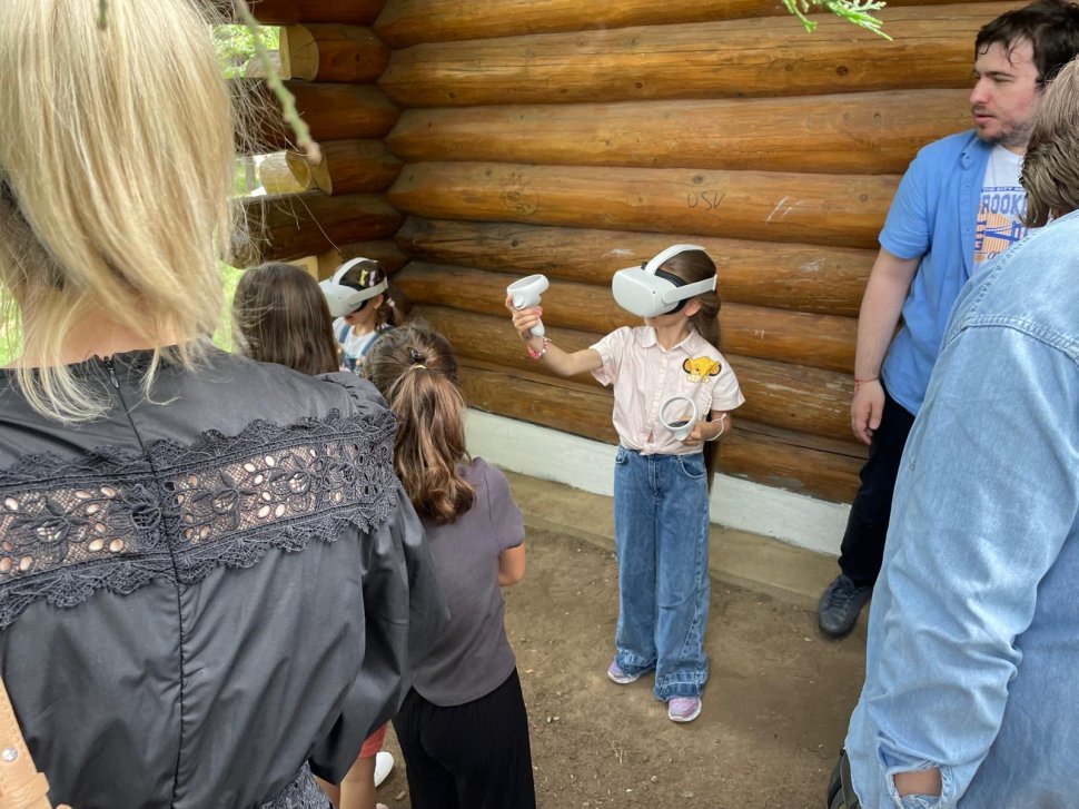 Micii suceveni s-au distrat pe 1 iunie, la Căsuța cu povești  384