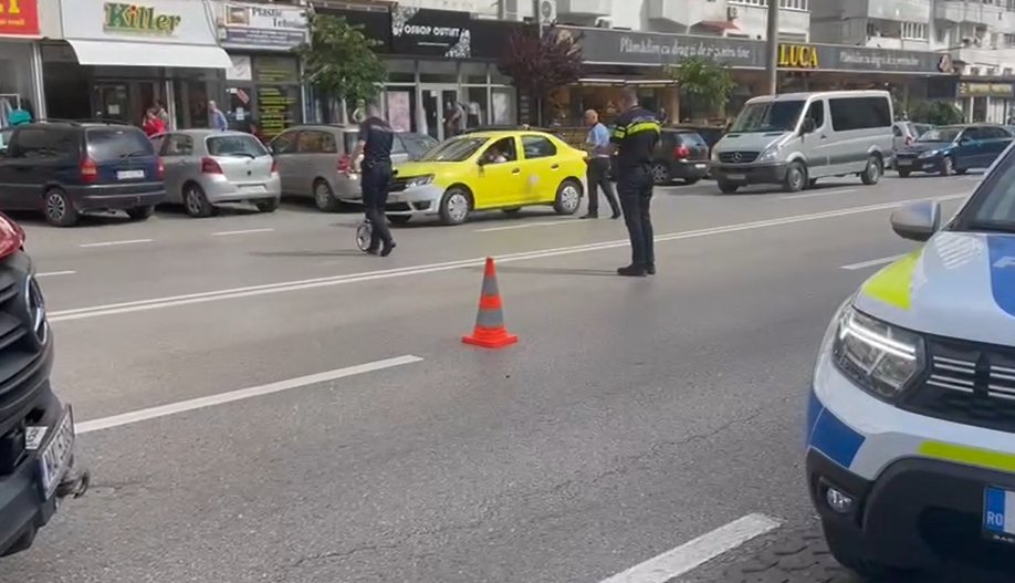 Motociclist rănit, în urma unui accident în George Enescu  406