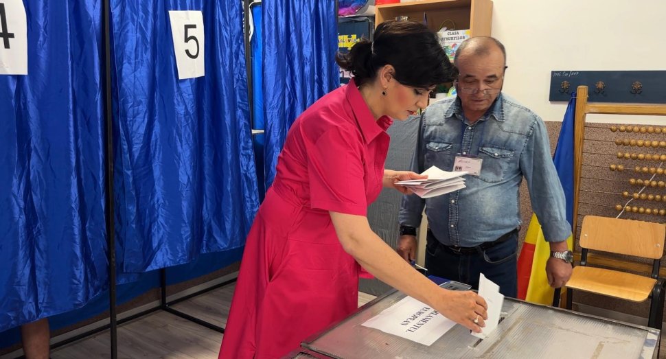 Larisa Blanari: „ Am votat românește!” 561