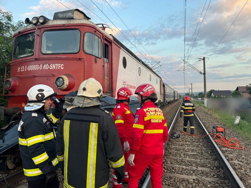 Un tânăr mort în urma coliziunii dintre un tren și o mașină 709