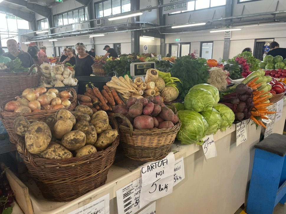 Sucevenii fac cumpărături din piață, deoarece calitatea face diferența 833