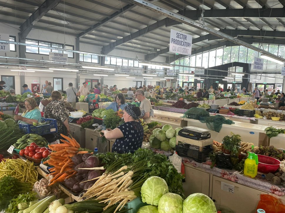 Sucevenii fac cumpărături din piață, deoarece calitatea face diferența 836