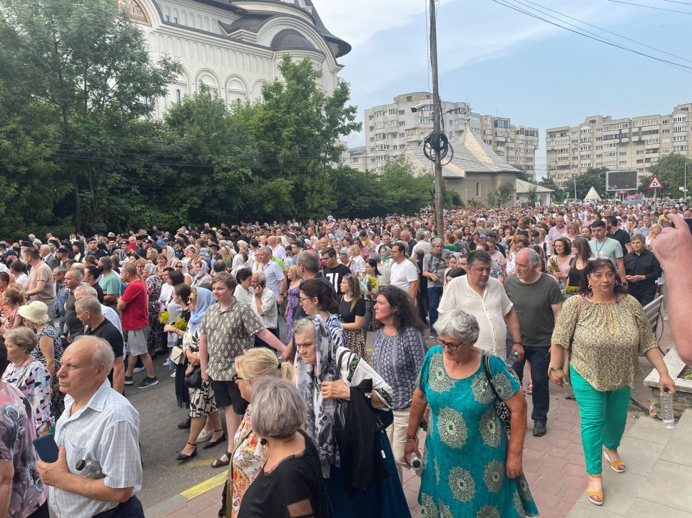 Procesiunea „Calea Sfinților” a adunat zeci de mii de credincioși la Suceava 884
