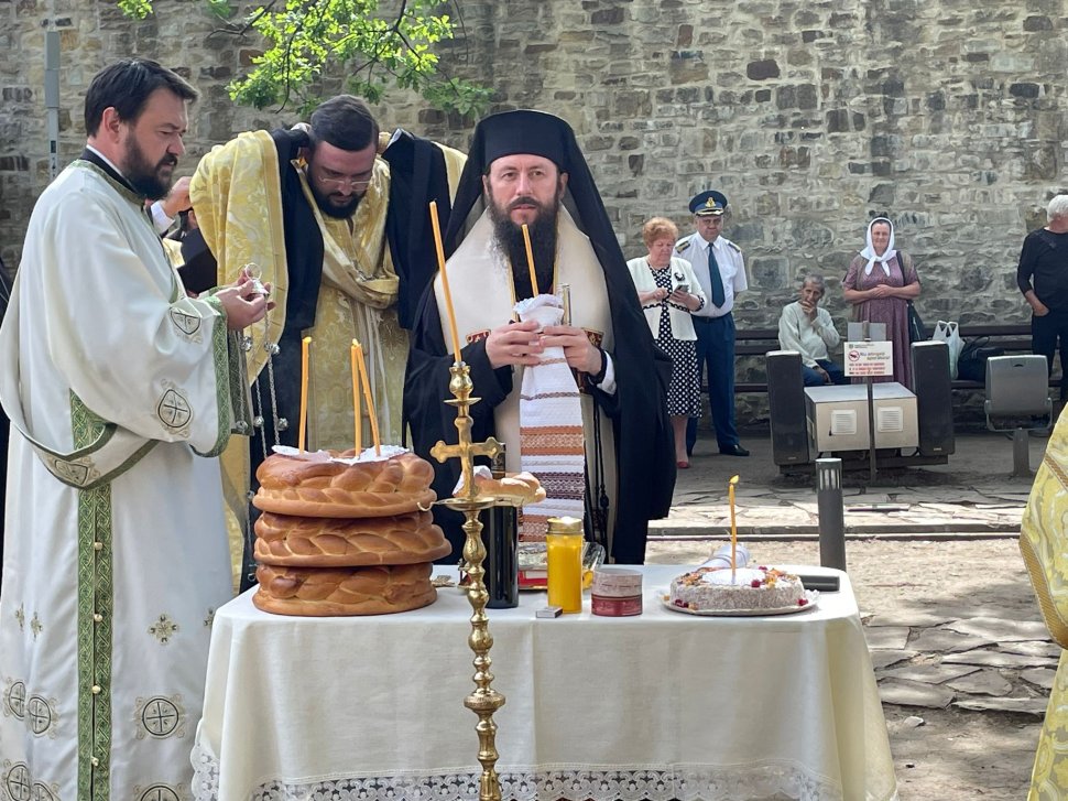 Slujba de comemorare a domnitorilor Moldovei, oficiată luni în Cetatea de Scaun a Sucevei 941