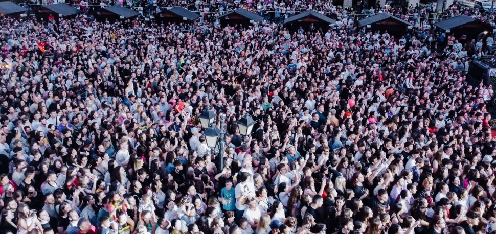 Spectacolele de „Zilele Sucevei” au adunat sucevenii la distracție 956