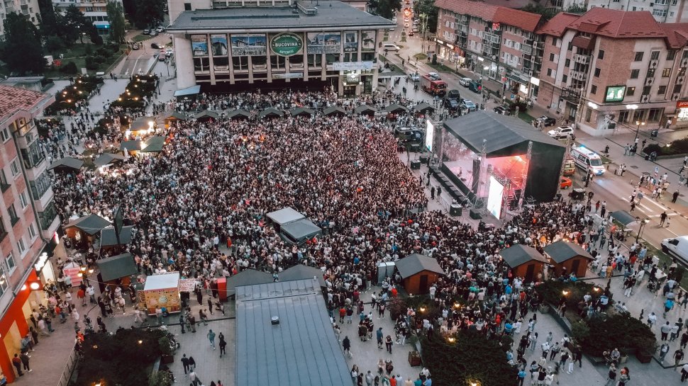 Spectacolele de „Zilele Sucevei” au adunat sucevenii la distracție 958