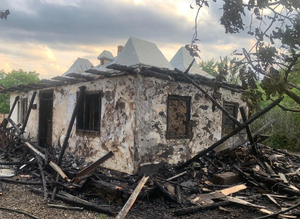 Incendiu la o casă din municipiul Suceava 1069