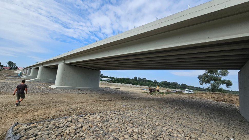 Lucrările la podul de la Milișăuți se apropie de final 1062