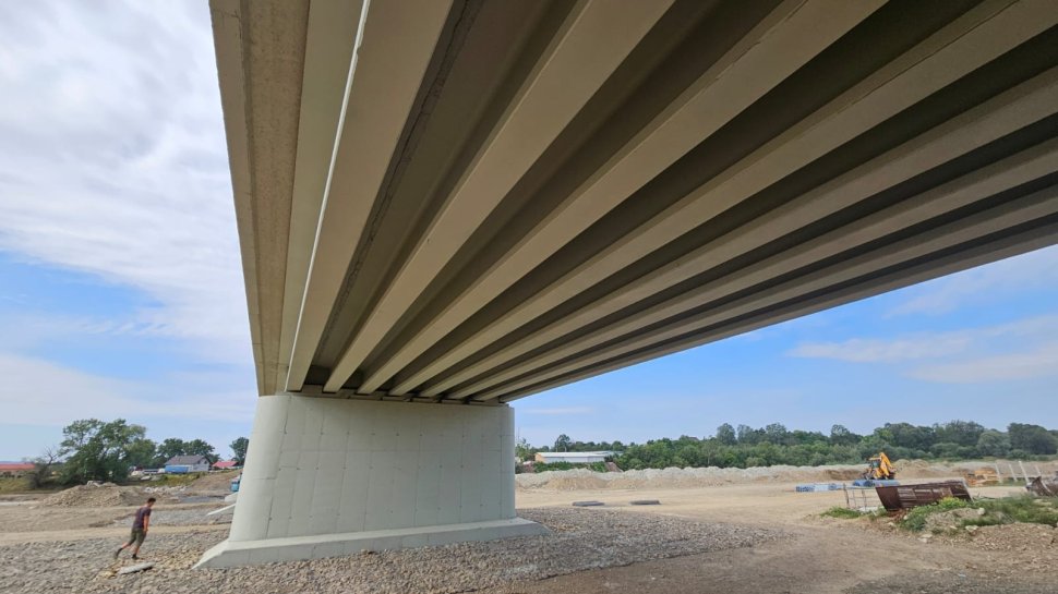 Lucrările la podul de la Milișăuți se apropie de final 1063