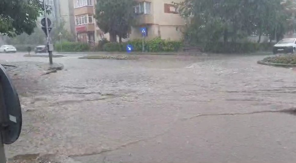 Codul portocaliu a făcut ravagii în municipiul Suceava 1161