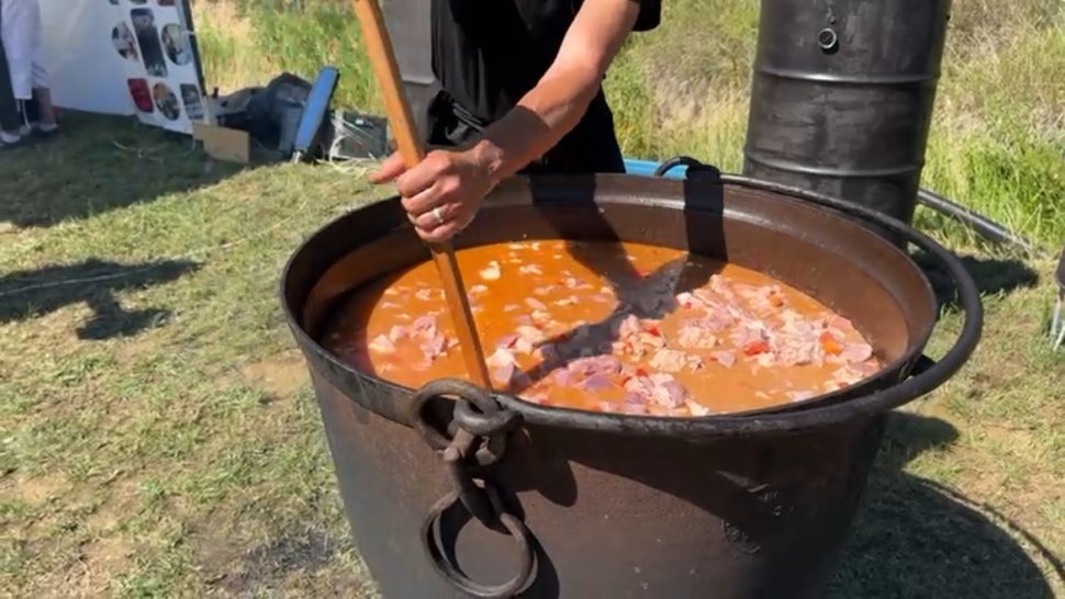 Pregătirile petrecerii lui Radu Simion sunt în toi, la Toaca Bellevue în Gura Humorului 1244