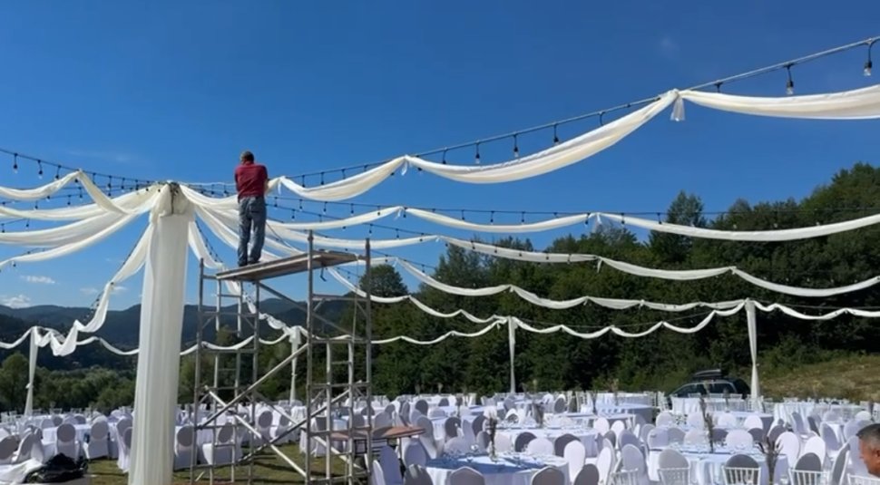 Pregătirile petrecerii lui Radu Simion sunt în toi, la Toaca Bellevue în Gura Humorului 1245