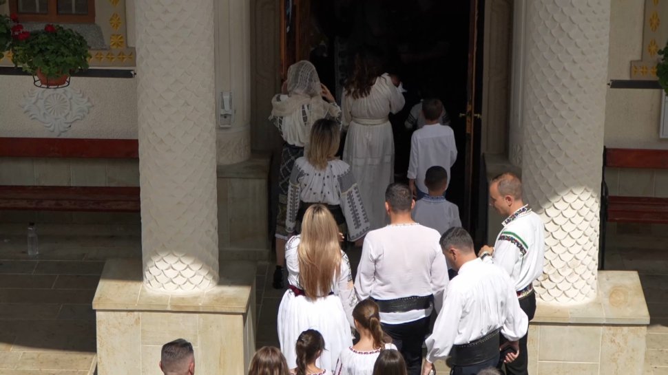 Primul copil al lui George Simion, a fost încreștinat la Rădășeni  1233