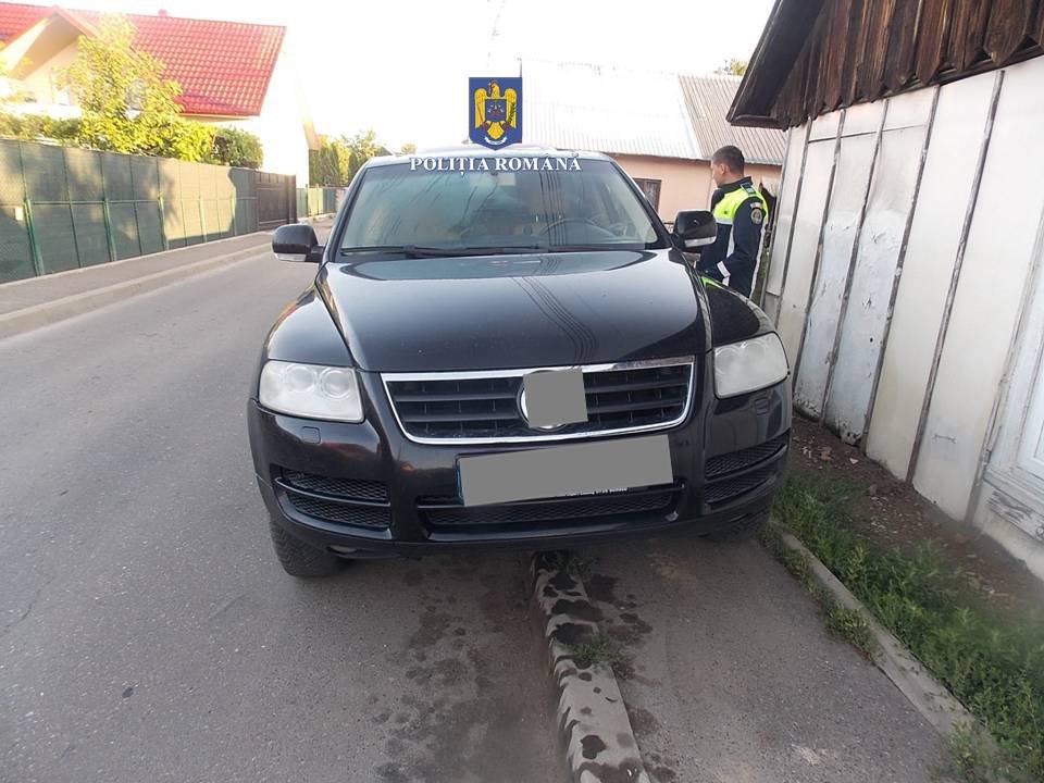 Un bărbat a fost reținut de polițiști după ce a înșelat o femeie de 81 de ani prin metoda ”ACCIDENTUL”.