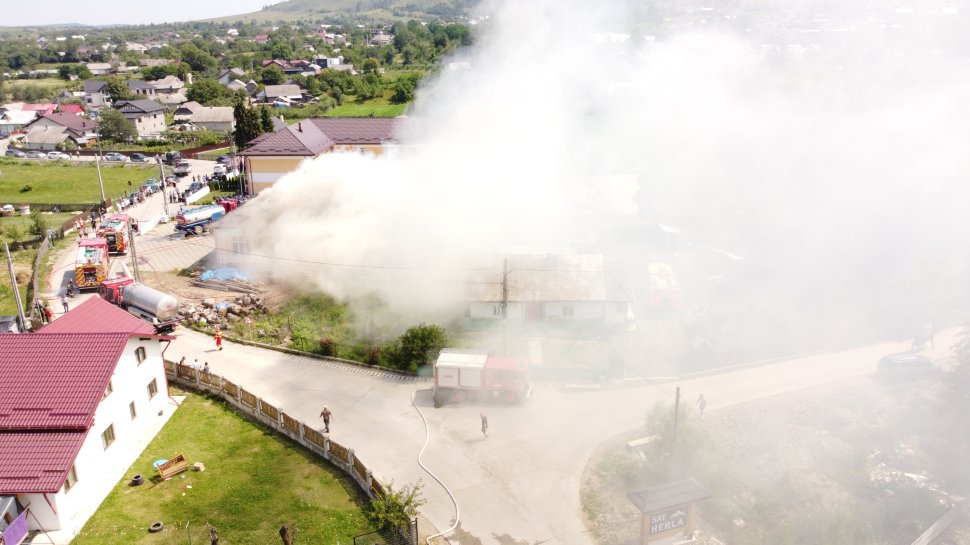 Incendiu violent la grădinița din satul sucevean Herla 1400