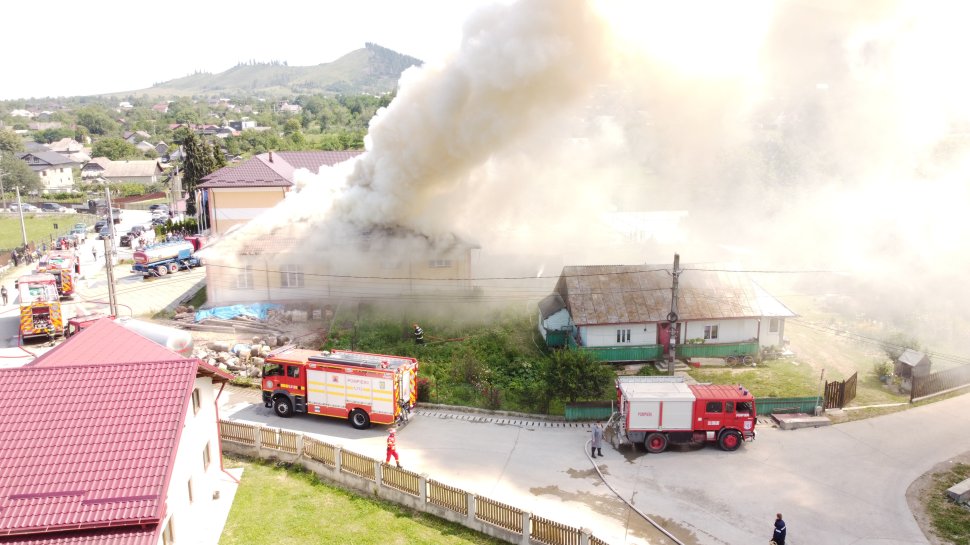 Incendiu violent la grădinița din satul sucevean Herla 1403