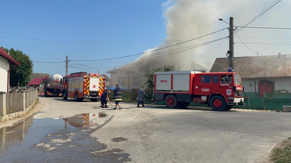 Incendiu violent la grădinița din satul sucevean Herla 1408