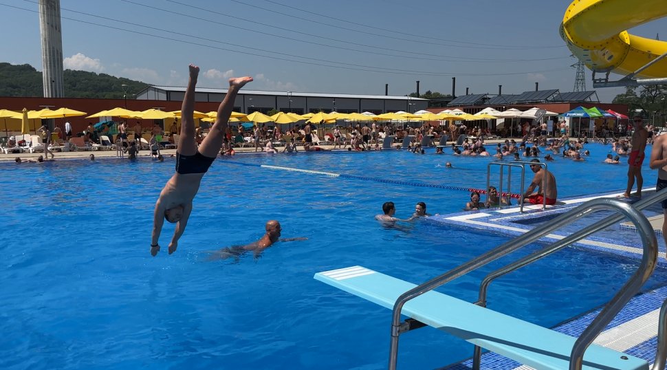 Ștrandul municipal luat cu asalt de suceveni 1417