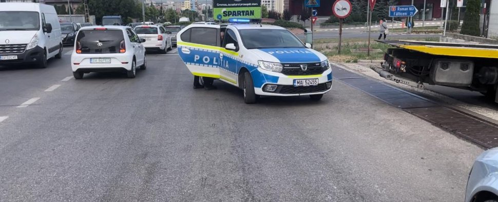 Accident rutier cu trei mașini implicate în sensul giratoriu de lângă sediul Antena 3 Suceava 1447