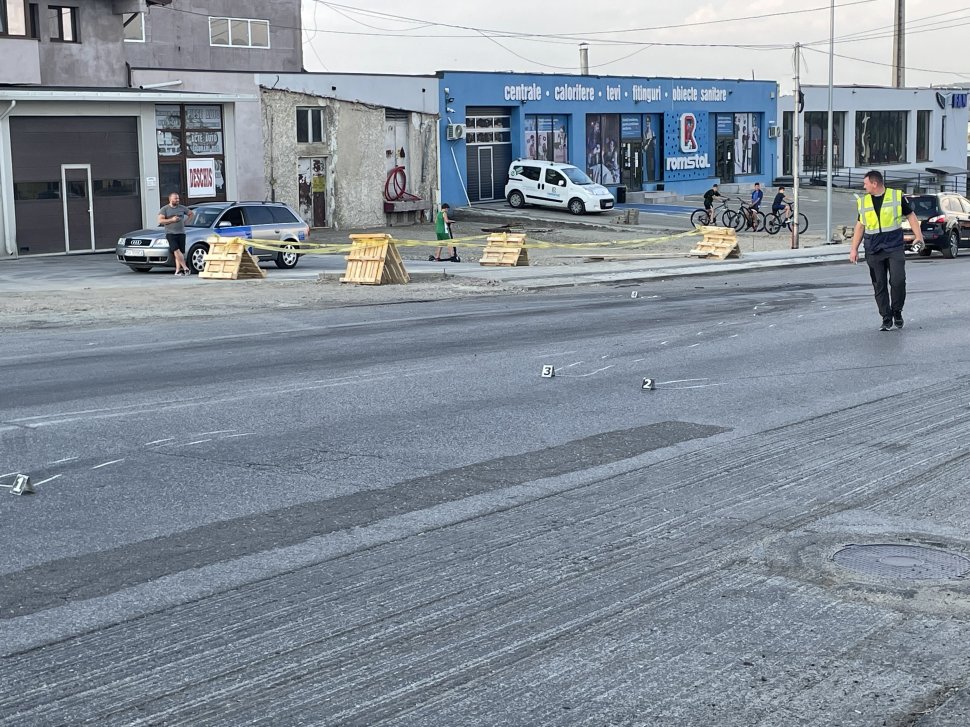 Accident rutier între un autoturism și un microbuz, la Fălticeni 1454