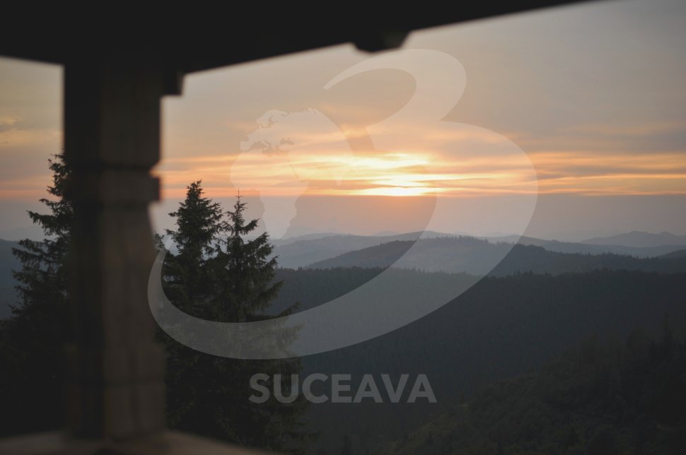 Crucea Talienilor din Munții Stânișoarei, obiectiv turistic al Bucovinei  1480