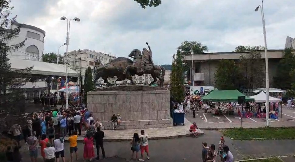 Mii de spectatori la Festivalul Internațional de Folclor „Întâlniri Bucovinene”  1571