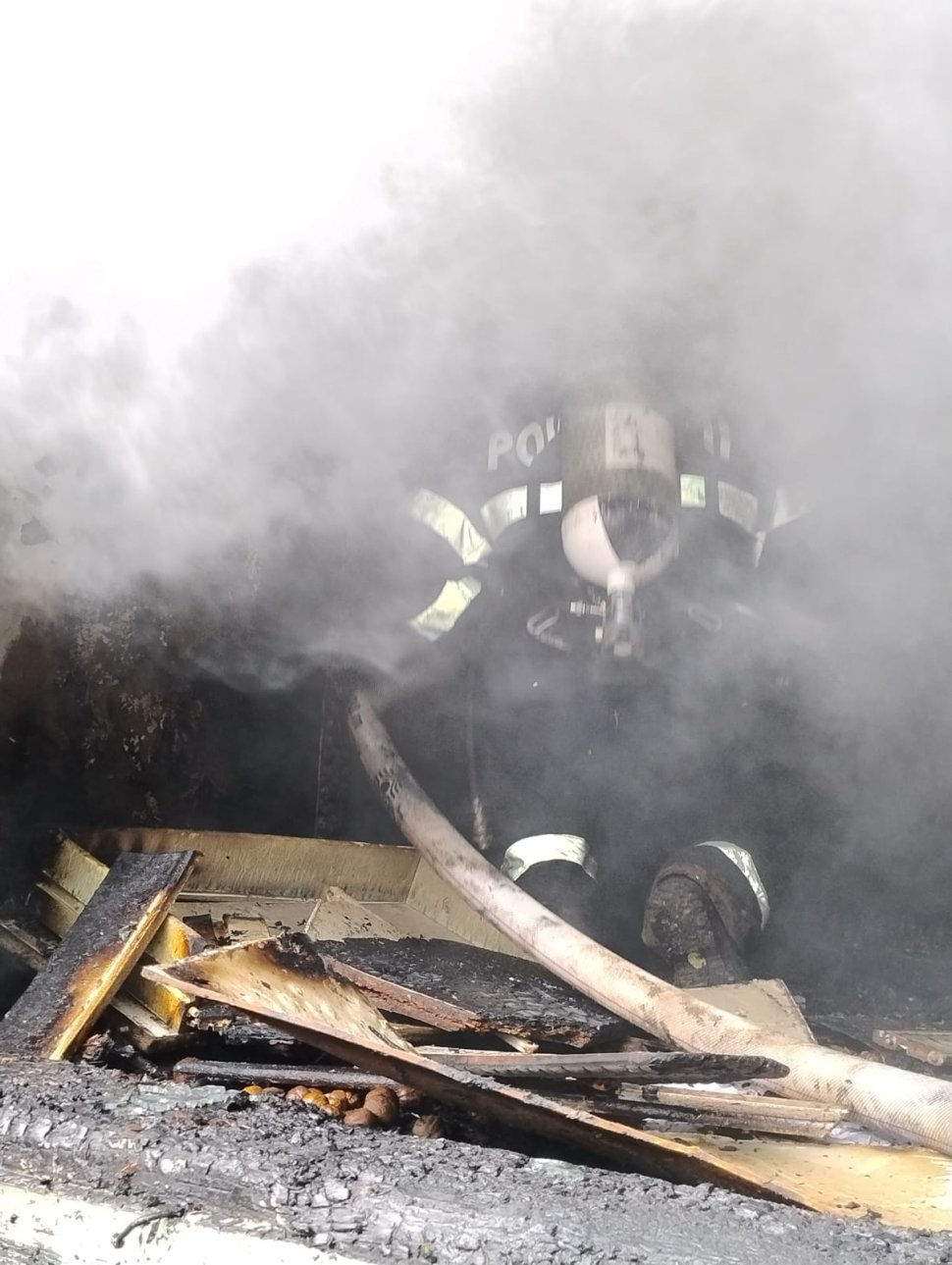 Incendiu de proporții la o casă din Văleni-Stânișoara 1633