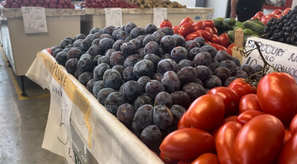 Fructe și legume proaspete la prețuri variate  1736