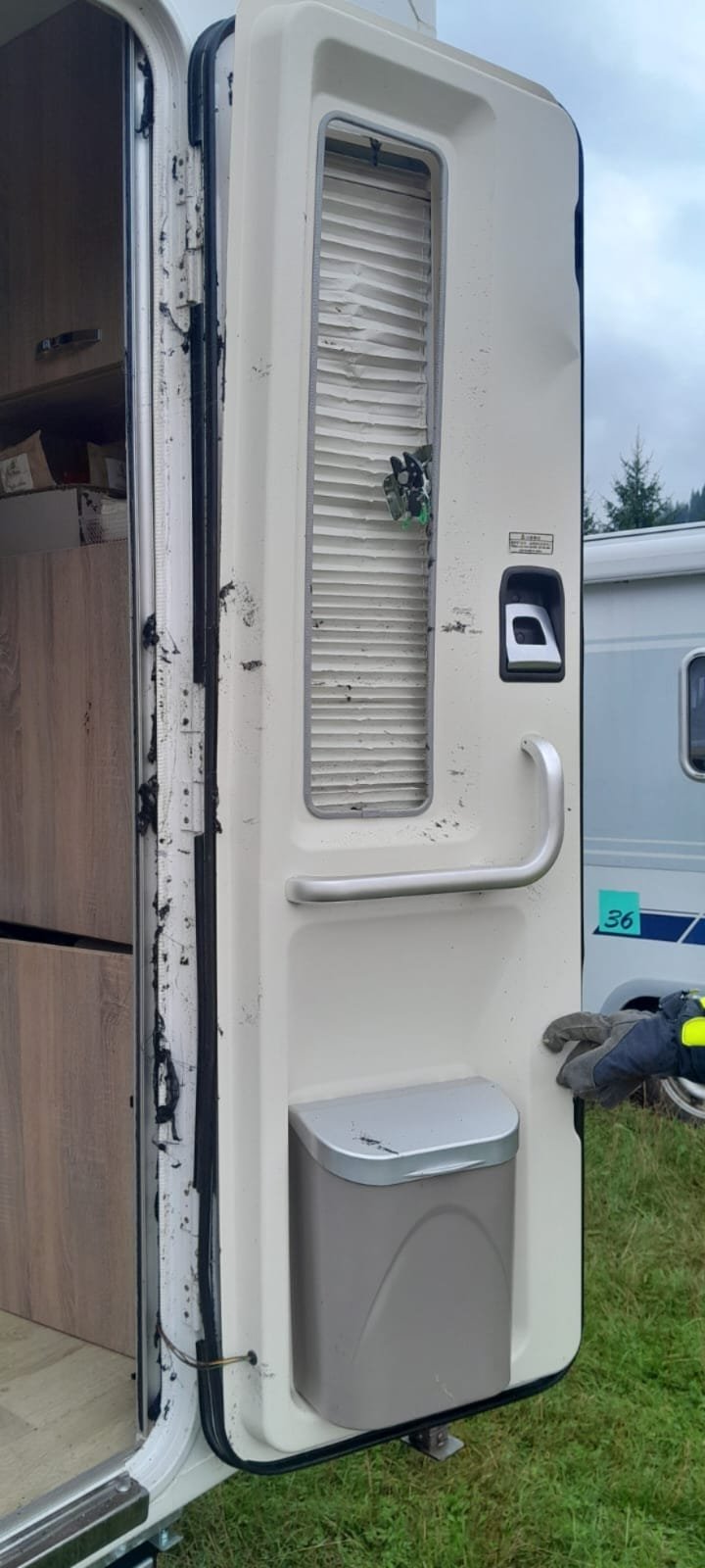 Momente de panică pentru două persoane, după o explozie în rulota în care stăteau 1835