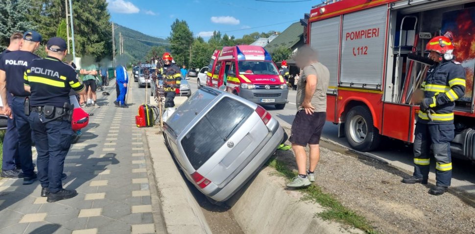 O mamă cu trei copii implicată într-un accident rutier la Falcău  1903