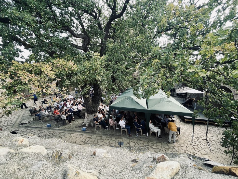 Președintele Academiei Române, academicianul Ioan Aurel Popa, a fost prezent sâmbătă la Suceava 1959