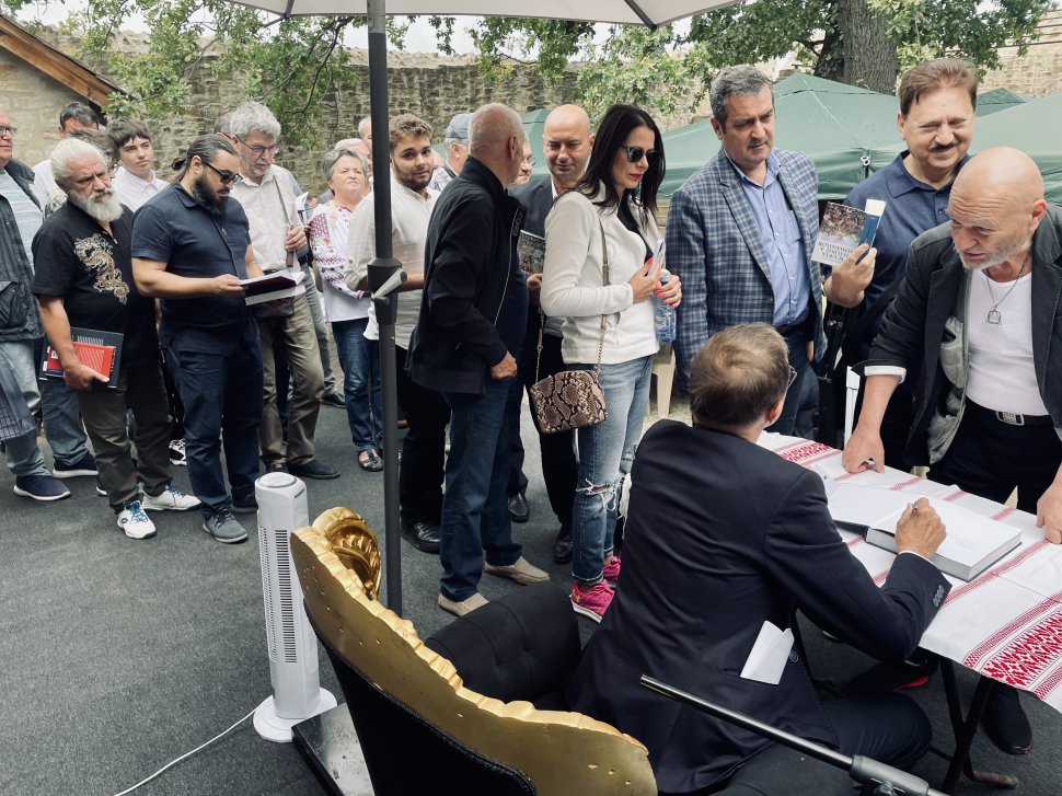 Președintele Academiei Române, academicianul Ioan Aurel Popa, a fost prezent sâmbătă la Suceava 1963