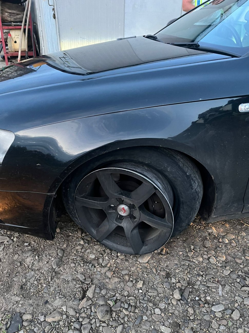 Amendă de 11.000 de lei și permis suspendat pentru 270 de zile pentru un tânăr care nu a oprit la semnalele polițiștilor 1979