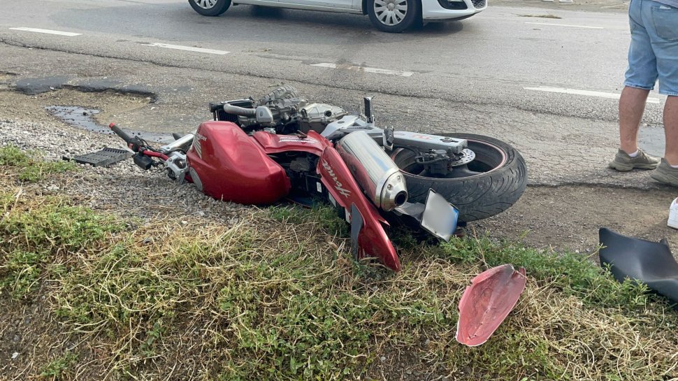 Accident rutier cu un motociclist implicat, la Cumpărătura 2002