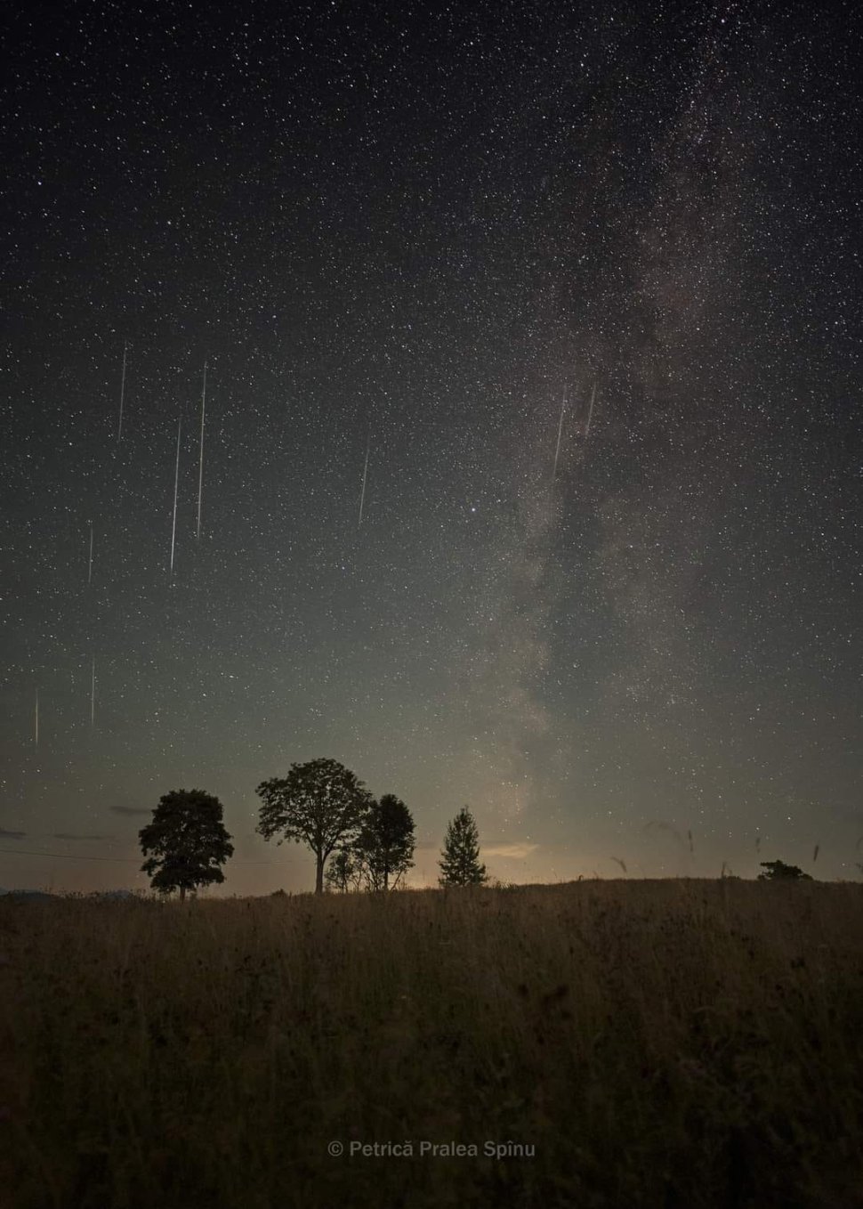 Perseidele și aurora boreală au fost surprinse în imagini inedite de fotografii suceveni 2029