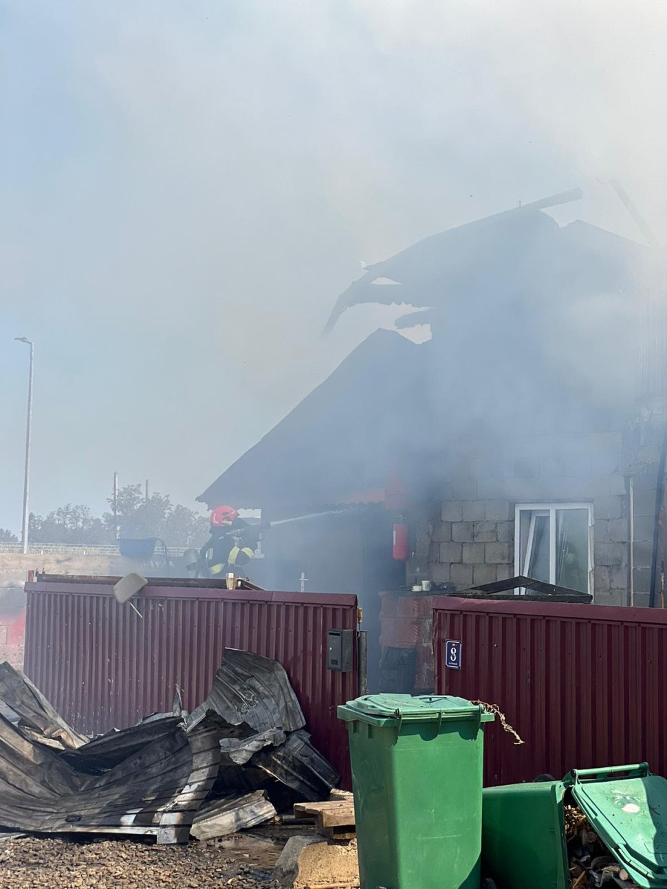 Incendiu de proporții la o locuință din Stamate  2105