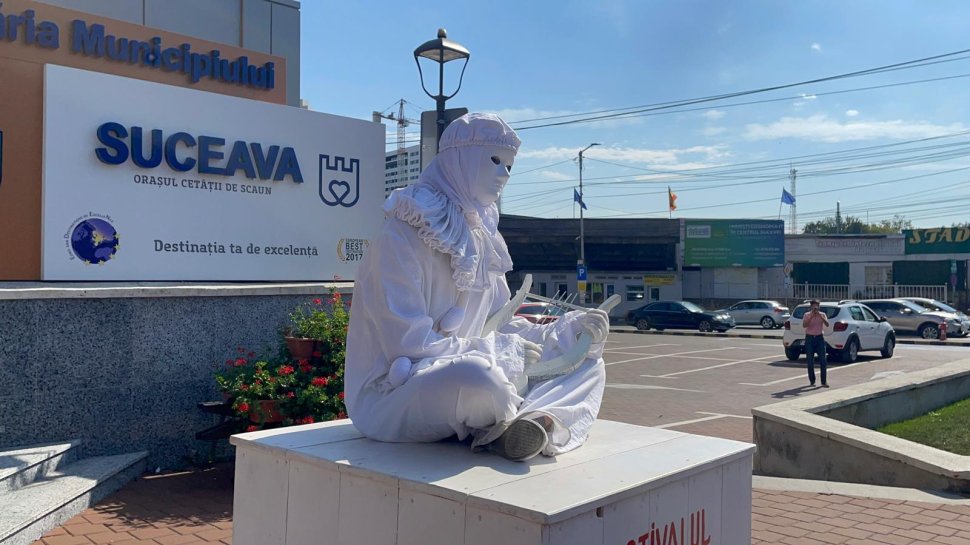  Statuile vii sunt prezente în municipiul Suceava zilele acestea 2070