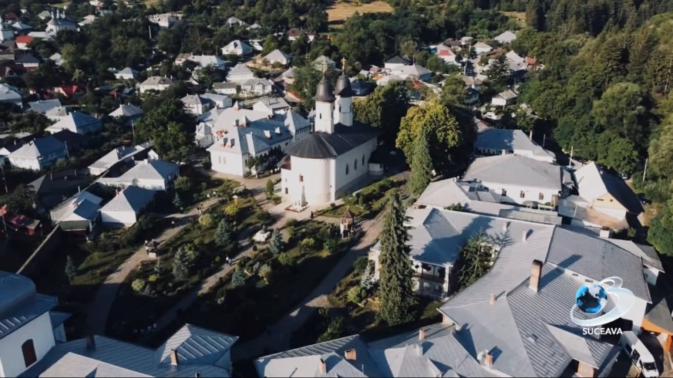 Sute de credincioși la Hramul Mănăstirii Văratec  2128