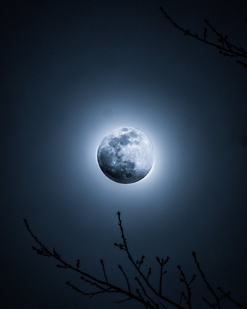 Super luna albastră își face apariția pe cerul românesc