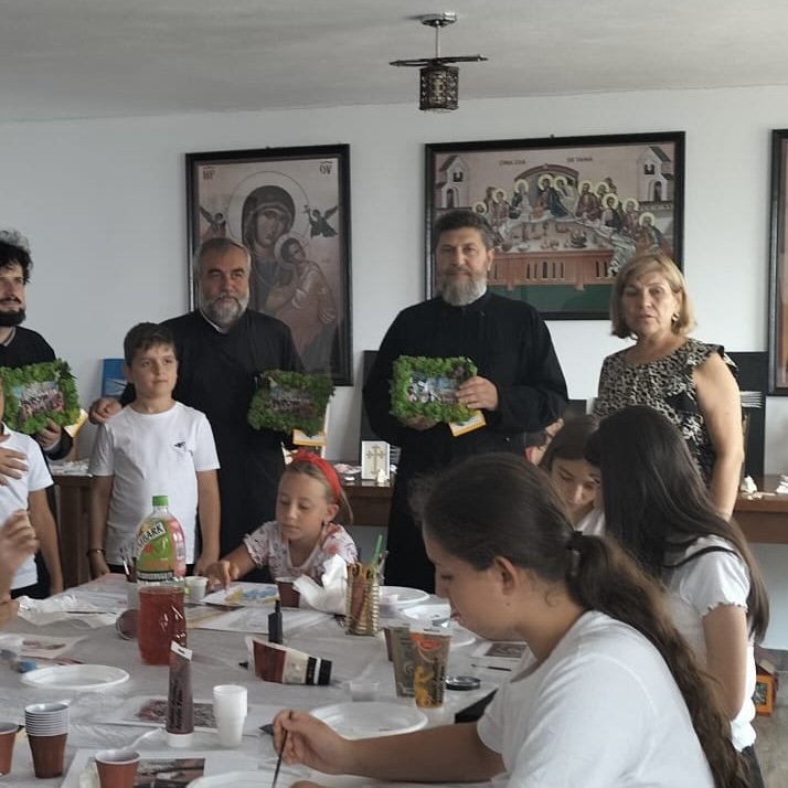 Zeci de copii din comunitatea boroiană, la școala de vară „Binecuvântată fii, copilărie! 2502