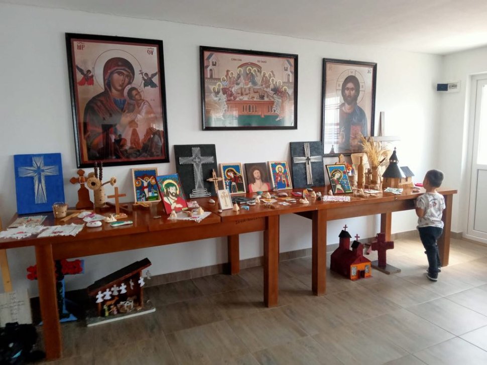 Zeci de copii din comunitatea boroiană, la școala de vară „Binecuvântată fii, copilărie! 2503