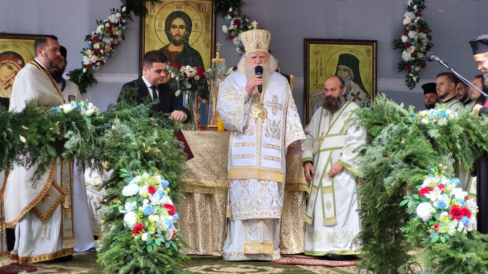 Social democrații suceveni decorați de către IPS Calinic 2535