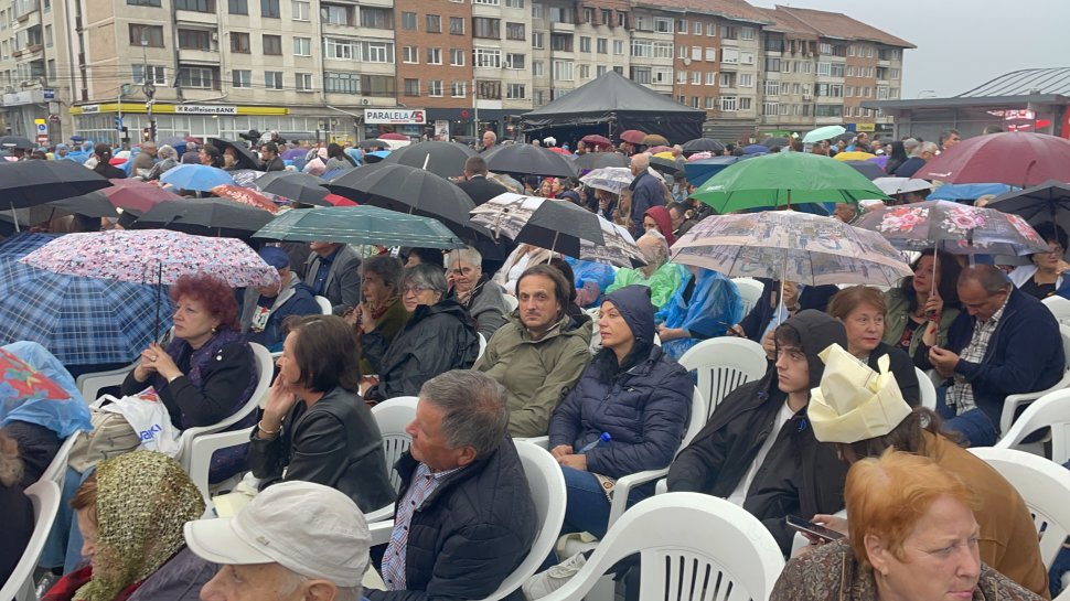 Zâmbete, aplauze și invitați de seamă la „Simfonii de toamnă” 2665