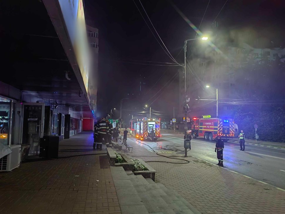 Incendiu în miez de noapte la un magazin alimentar din Suceava 2727
