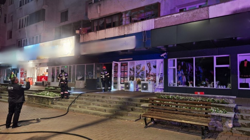 Incendiu în miez de noapte la un magazin alimentar din Suceava 2729