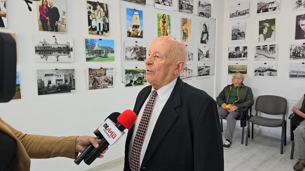 Fotograful Dimitrie Balint sărbătorit în cadrul unui vernisaj  2972