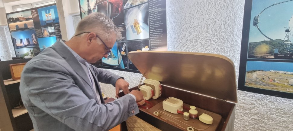 Expoziția „Pe unde retro. Din istoria radioului” la Muzeul de Istorie Siret 3056